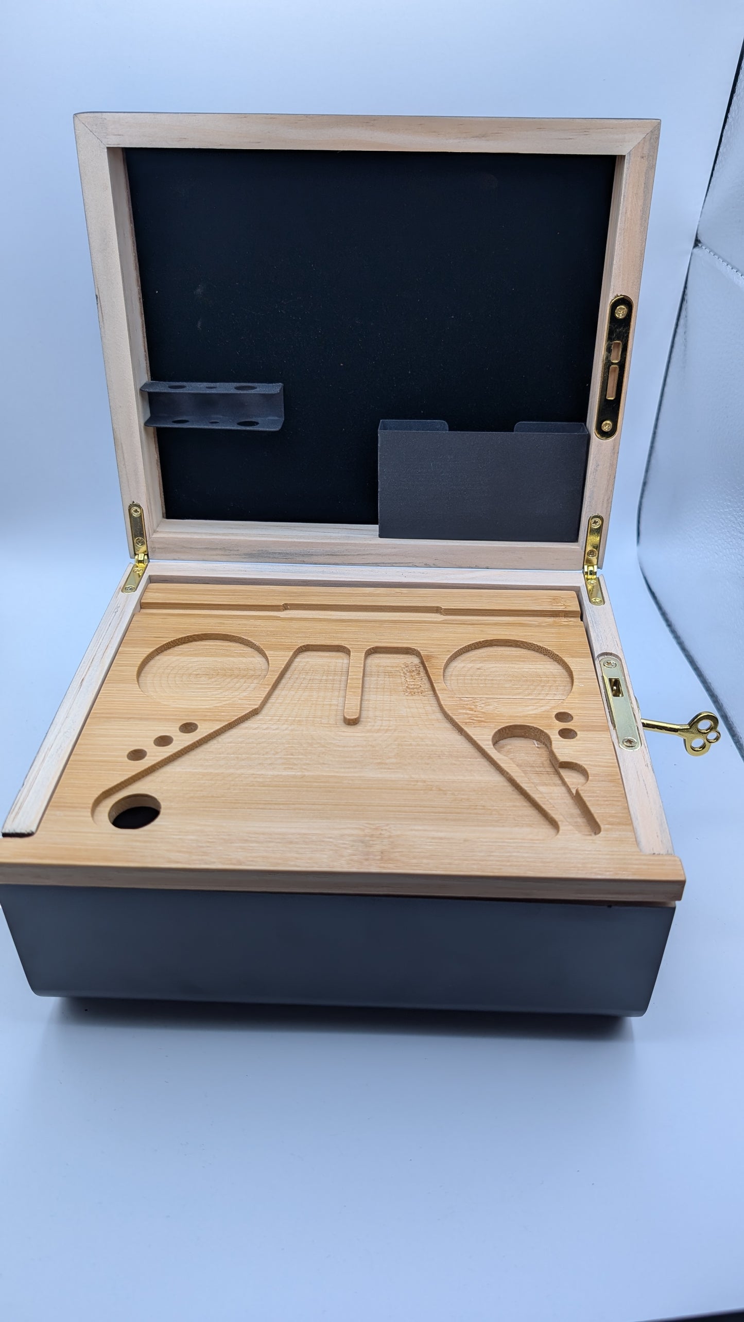 Smoking Box schwarz mit Schlüssel