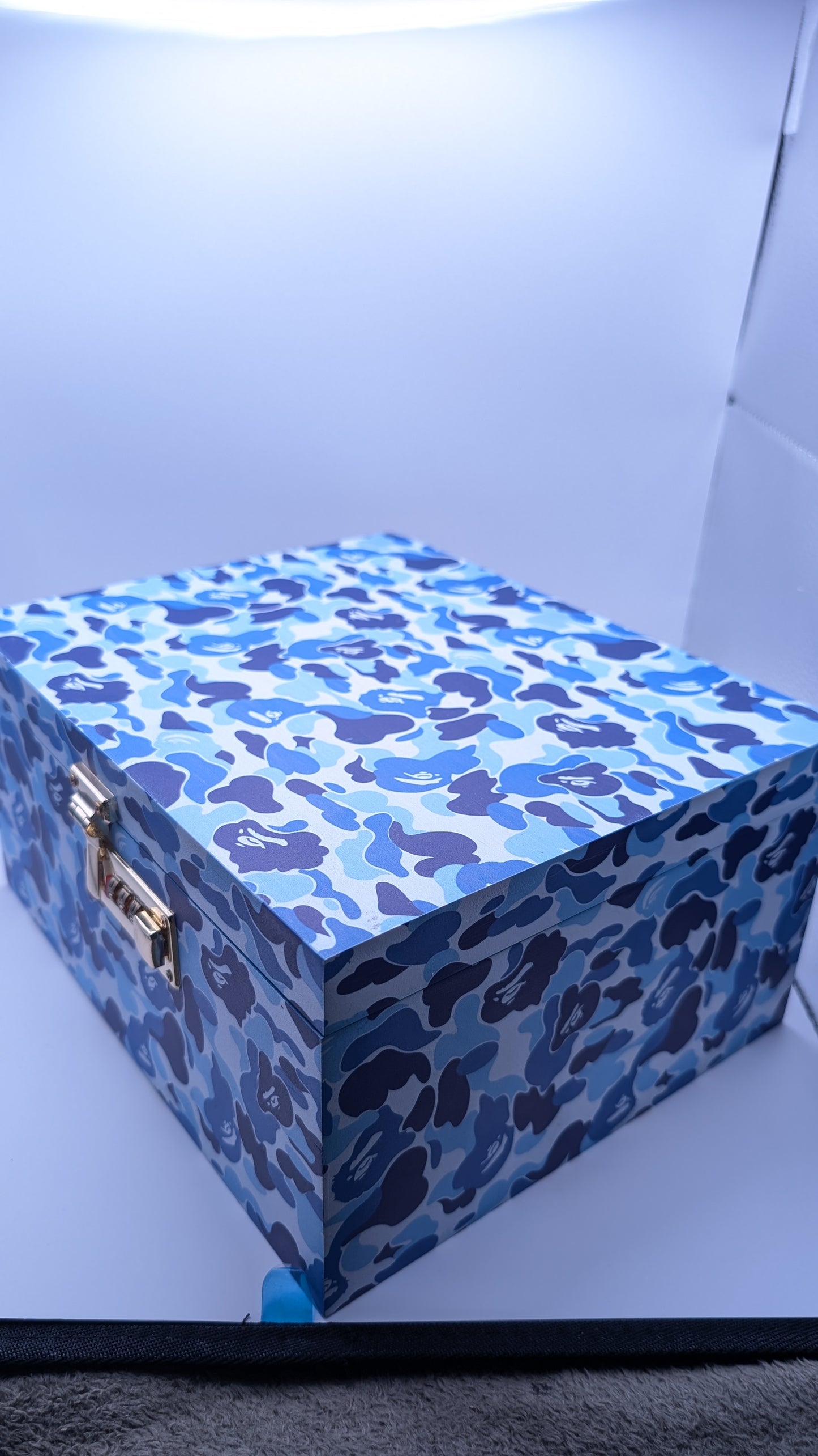 Holzbox Camouflage