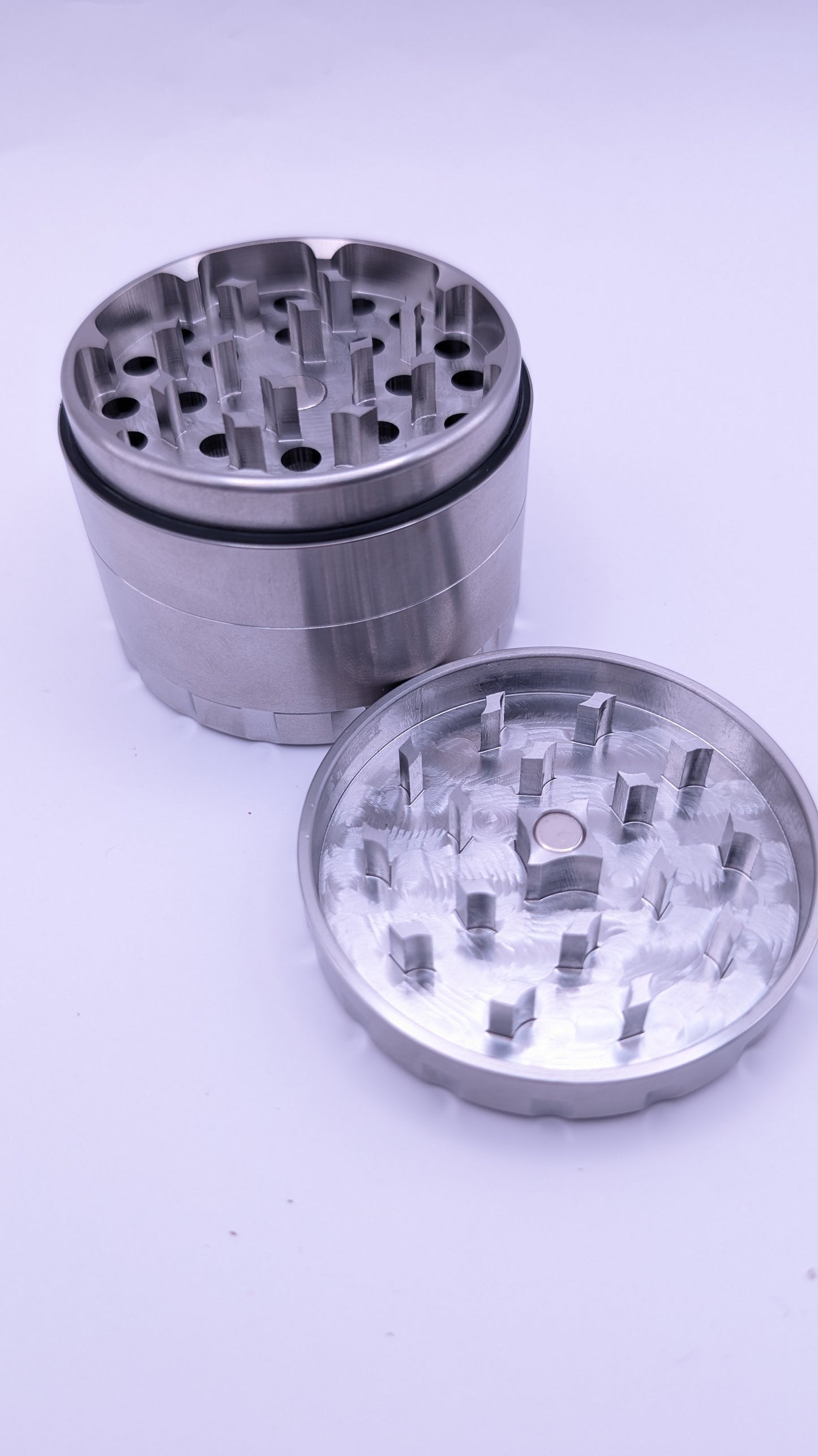 Edelstahl-Grinder